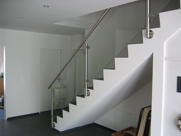 Reliable Stainless Steel Balustrade Systems , Side Mounted Glass Stair Railing